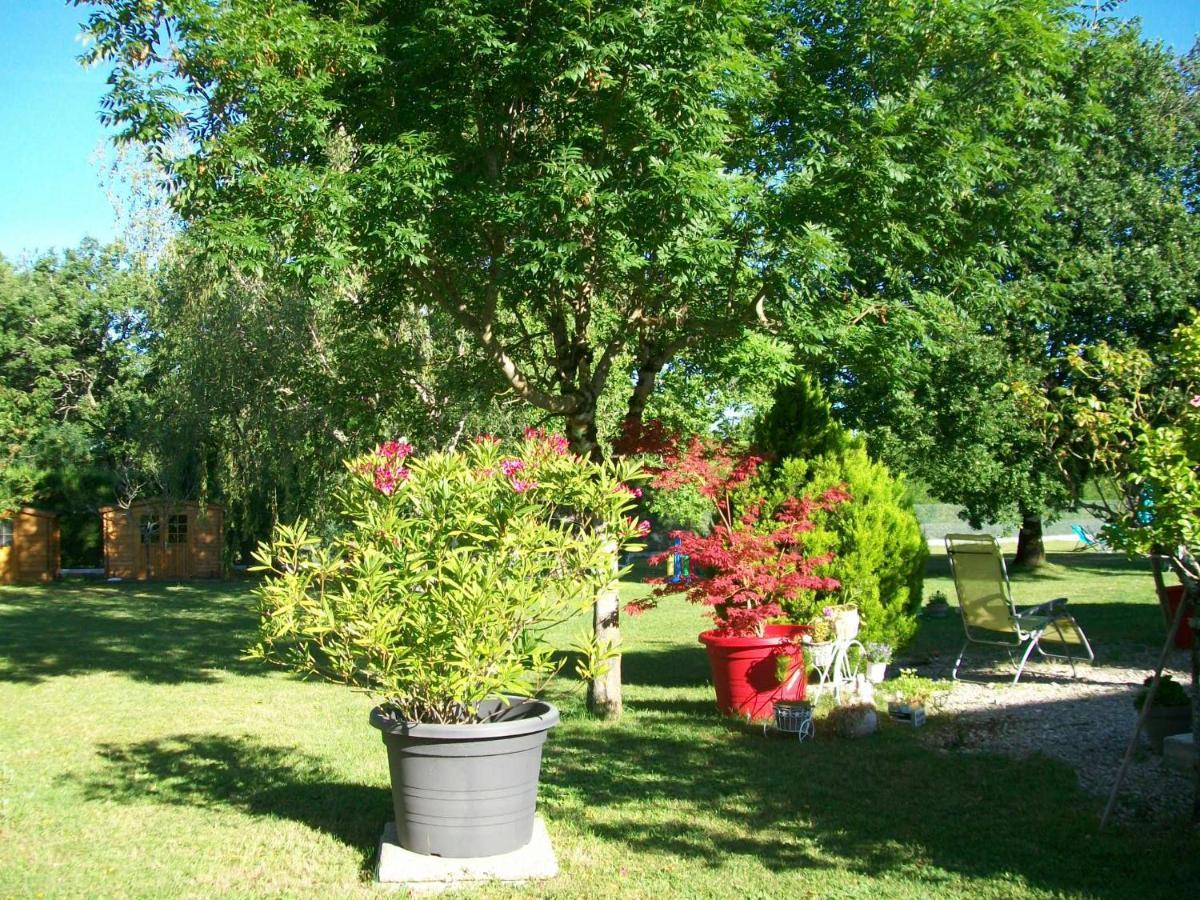 Hotel Au Charme Du Levat Saint Paul de Loubressac Eksteriør bilde